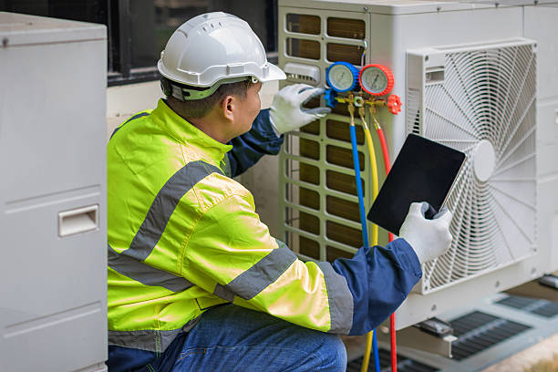 Professional Hvac Installation technician working in Montclair, VA